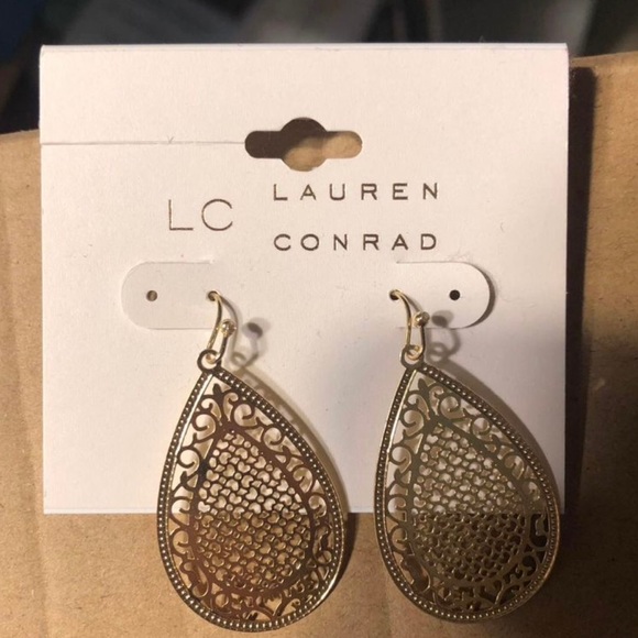NEW gold Lauren Conrad filigree teardrop earrings - Picture 1 of 1